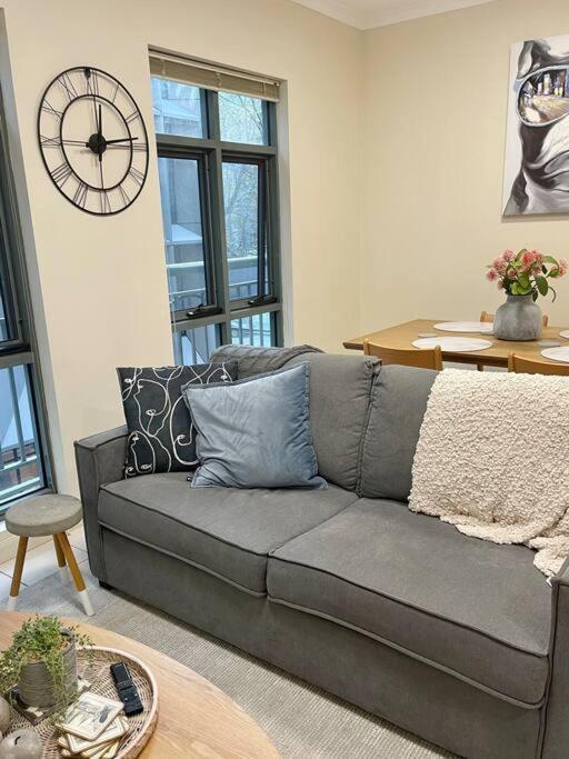 Morgan Place - Central Melbourne Cbd Apartment On Flinders Lane Late Check-Out, Complimentary Welcome Hamper Exterior foto